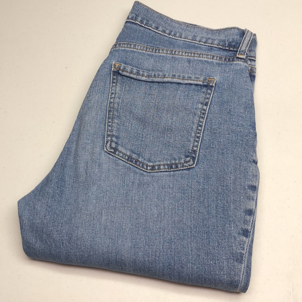 OLD NAVY MID-RISE BOYFRIEND JEANS 4/27x27 ⭐️